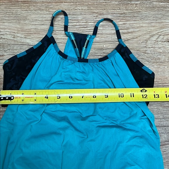 Lululemon No Limits Tank- size 2 - Picture 4 of 5